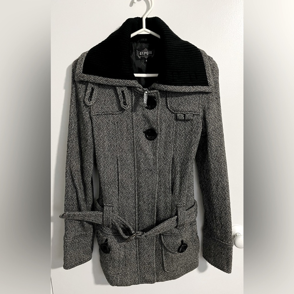 Oxygen jacket. Very classy. Size true S.